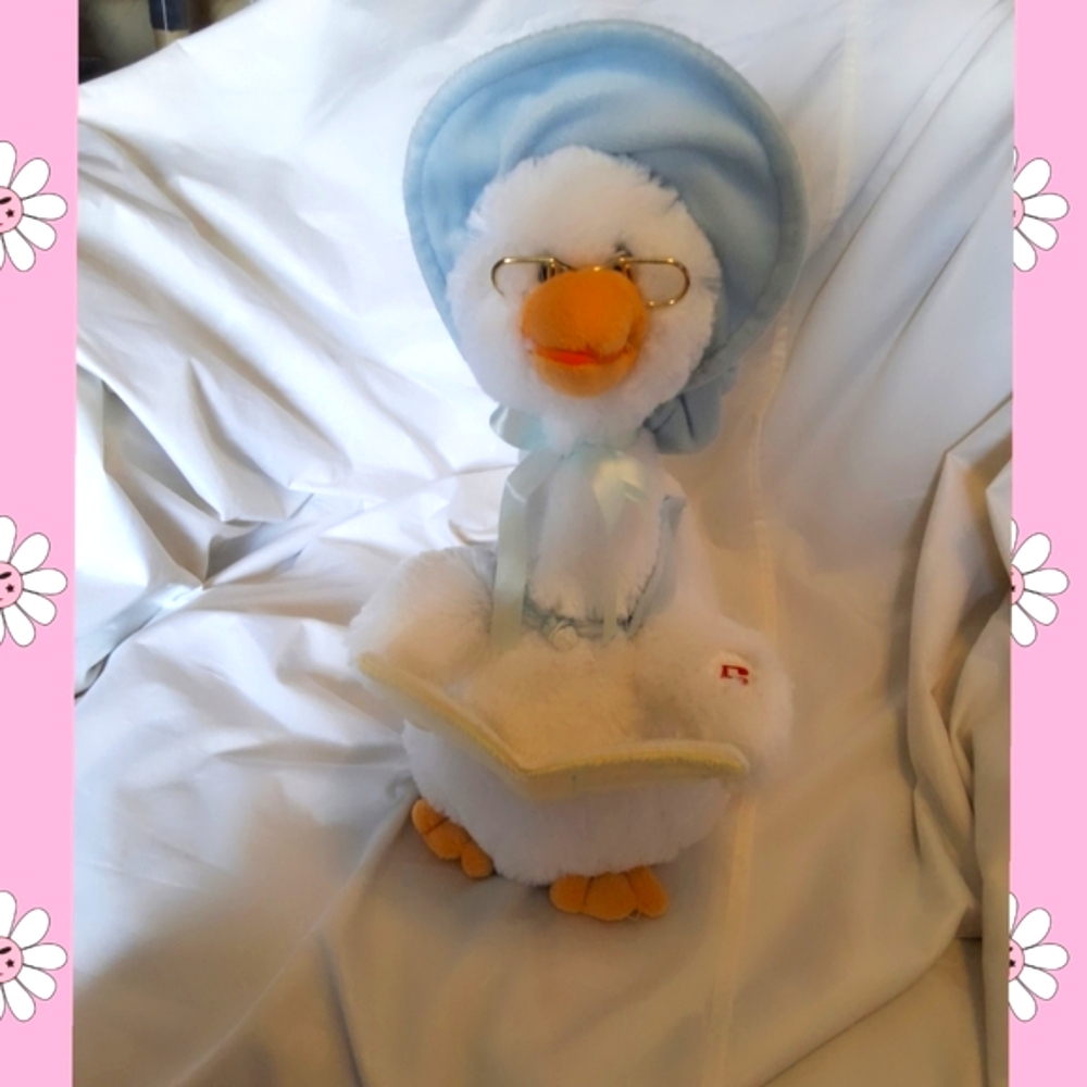 Mother Goose Recites Poems